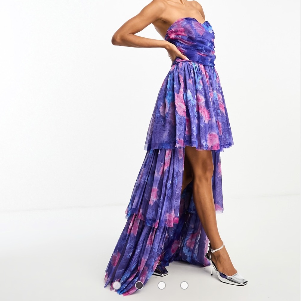 NWT Laces & Beads Exclusive Floral Tiered Gown/Dress